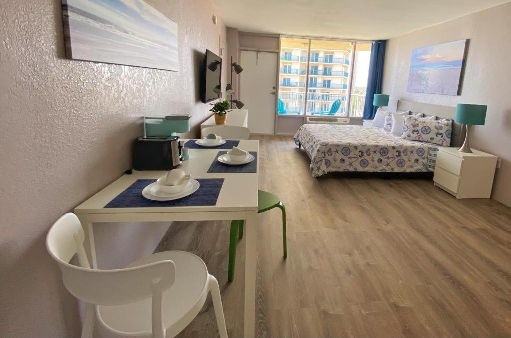Castaways Resort Studios Daytona Beach Exteriör bild